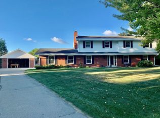 1114 Kipling Ct, Oconomowoc, WI 53066