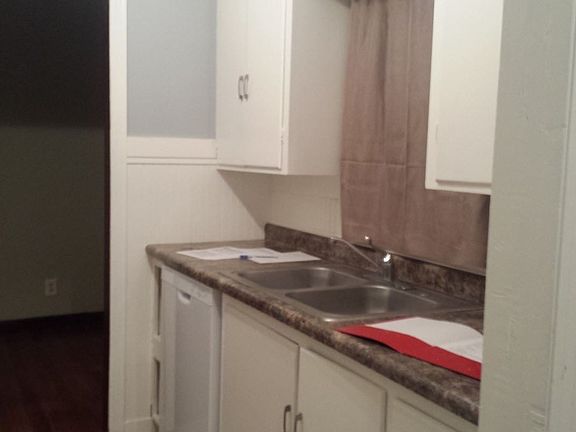 129 S Mt Carmel, Kitchen (1)
