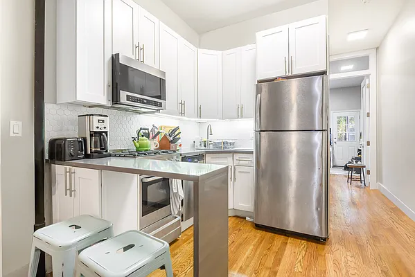 Rented by Corcoran | media 14