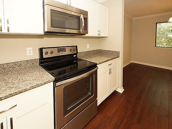 4th image of 1195 Village Creek Ln #1406