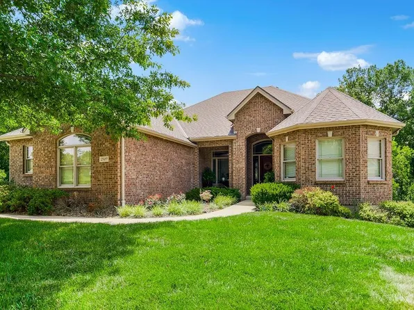 2307 Crimson Ct, Kearney, MO 64060