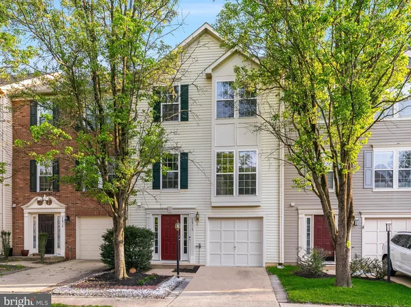 46716 Cavendish Sq, Sterling, VA 20165