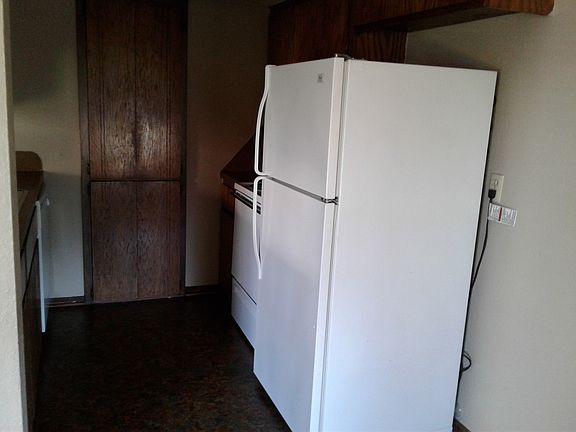 4th image of 1810 Twisted Oak Dr