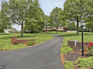 272 Schoolhouse Rd, Palmyra, PA 17078