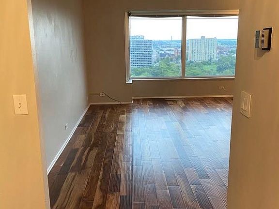 3rd image of 1300 E Lafayette St #2011