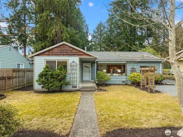 16059 28th Avenue NE, Shoreline, WA 98155