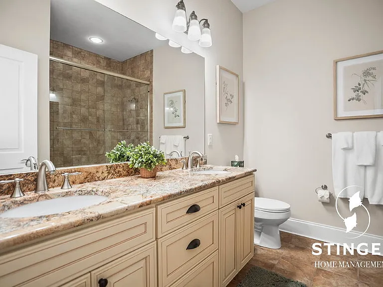 700 Bay St #207 — Photo 30