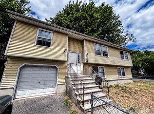 678 E 23rd St #1, Paterson, NJ 07504
