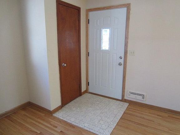 2nd image of 11041 Yukon St NW