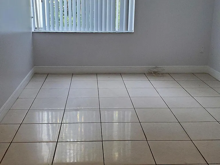 721 N Pine Island Rd #103 — Photo 22