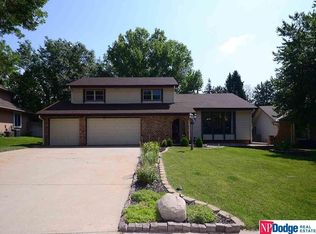 867 S 156th Ave, Omaha, NE 68118