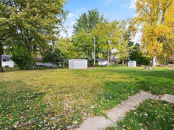 4th image of 1645 Saint Loretto Dr
