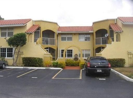 2nd image of 15605 SW 74th Circle Dr APT 3