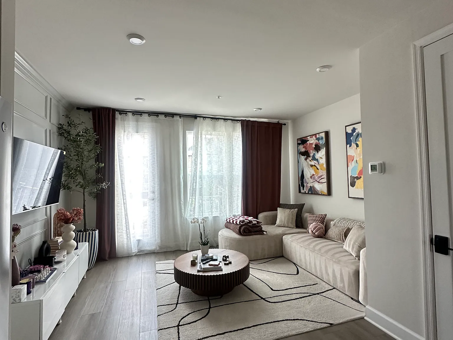 3545 Carnaby St — Photo 2