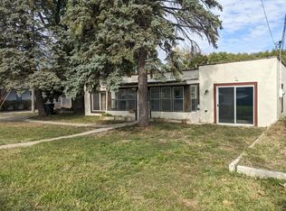 2220 F St, Iowa City, IA 52245