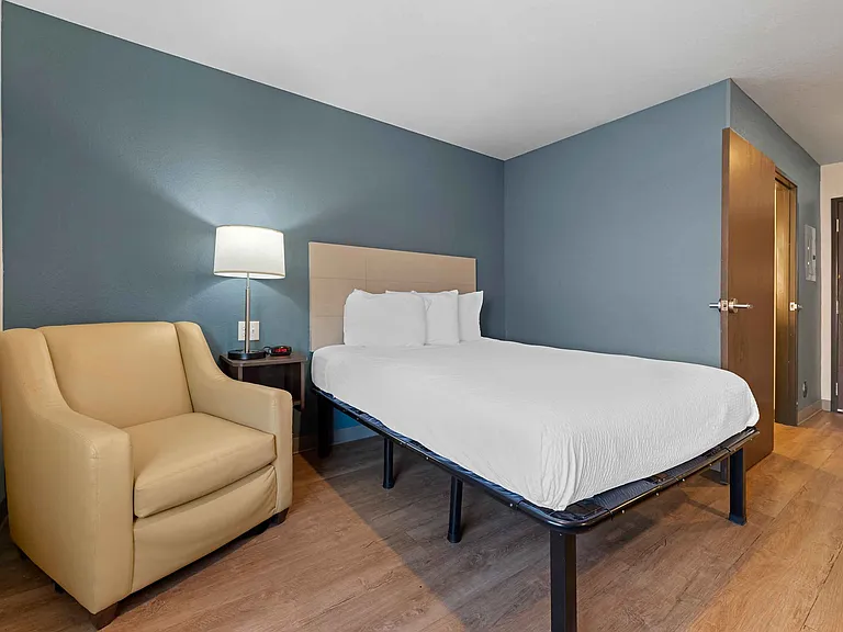 Studio Suite - 1 Queen Bed