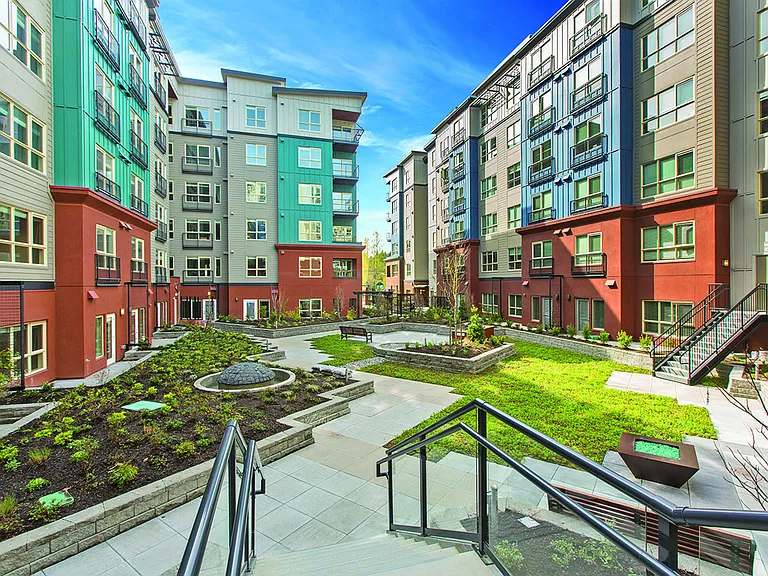 Array Apartments — Photo 19