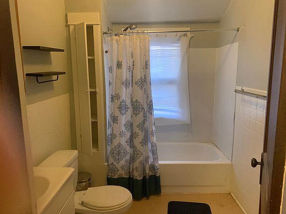 4th image of 1679 Hearthstone Dr #1679