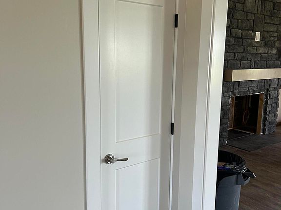 2nd image of 330 Turner Ridge Rd