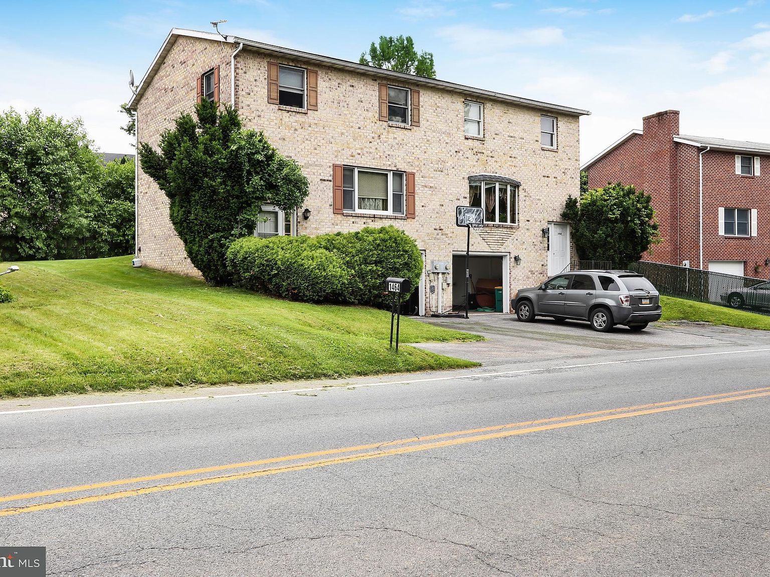 1464 Hollywell Ave, Chambersburg, PA 17201 Zillow