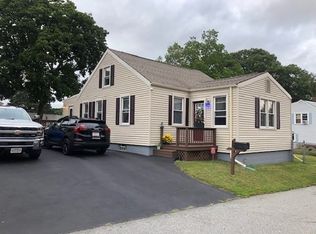 25 Boylston St, Acushnet, MA 02743