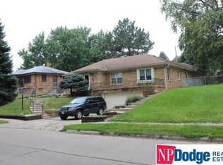 2146 S 38th St, Omaha, NE 68105