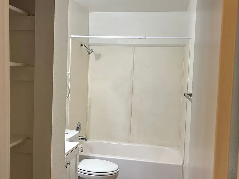 1221 Yarrow St — Photo 3