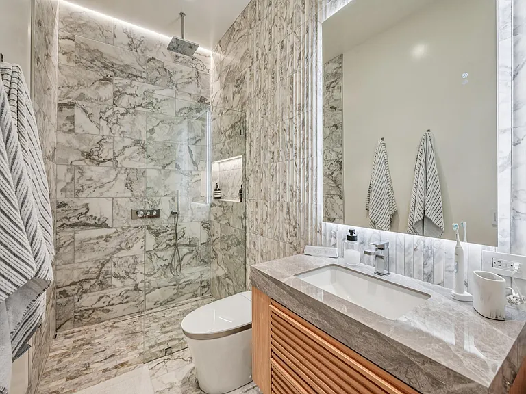 138 Gilmartin Dr — Photo 15