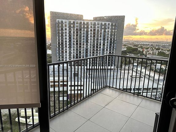 2nd image of 5300 Paseo Dr #1411