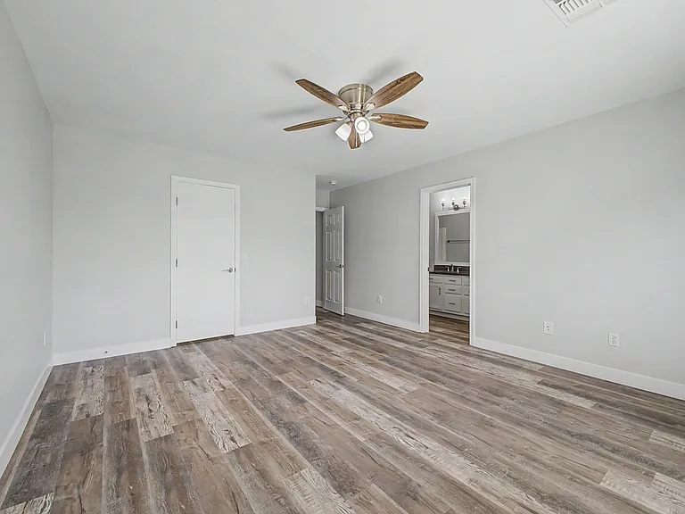 2423 E Winged Foot Dr — Photo 10