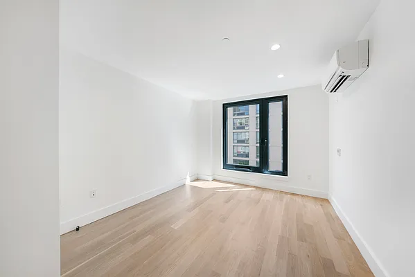 Rented by Nooklyn NYC LLC | media 22