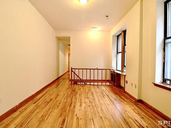 4th image of 201 W 94th St APT 1A
