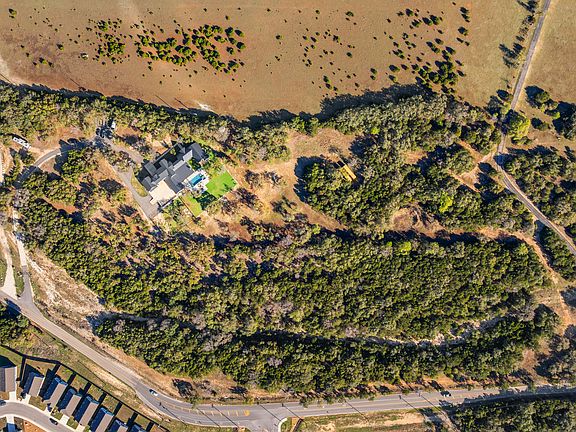 4th image of 31952 Smithson Valley