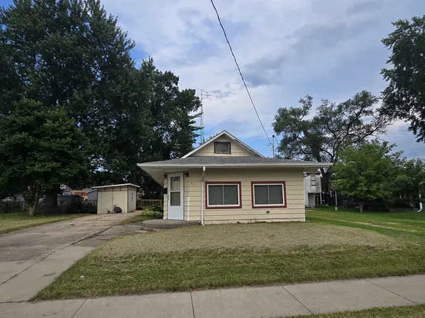 517 Hayes Ave, South Beloit, IL 61080