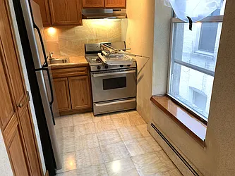 Rented by Tapiro Realty