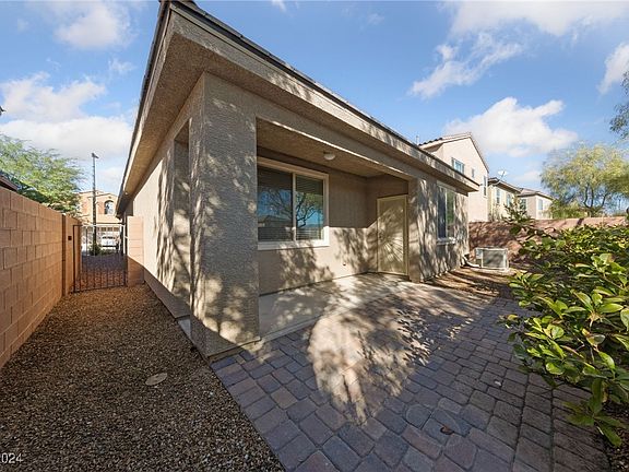 3rd image of 7622 Phoenix Peak St