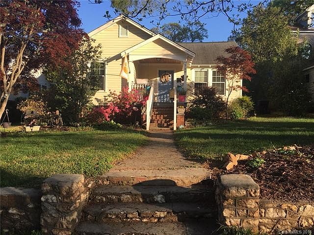 1st image of 750 Crest St