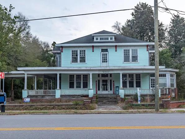 3663 Dexter St, Blackville, SC 29817