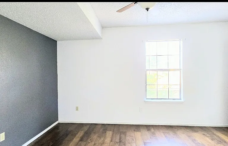 304 Texas St — Photo 29