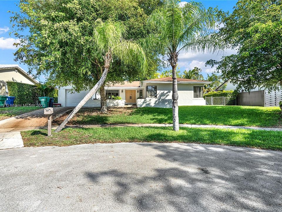 1st image of 21414 SW 98th Ct