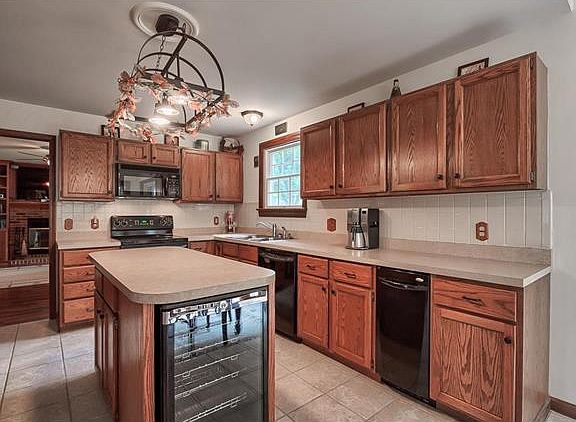 5th image of 109 Rhinegarten Dr