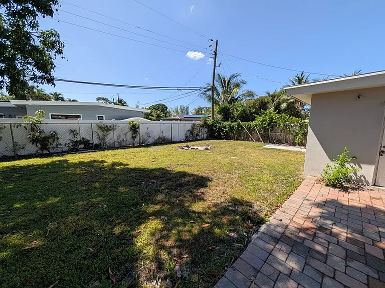 180 Penn Way — Photo 43