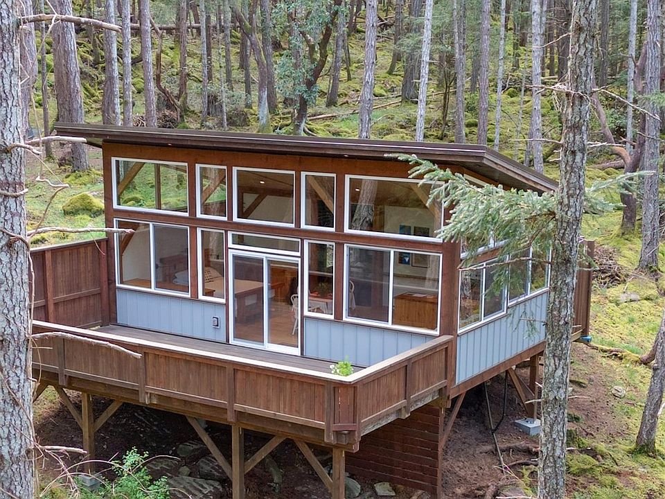 1st image of 221 Sockeye Dr