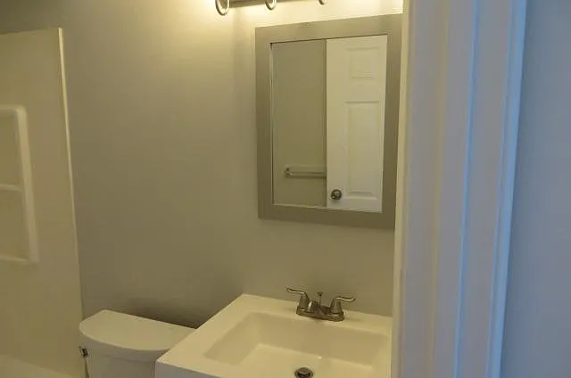 24325 Detroit Rd — Photo 16