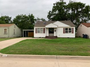 346 E Cottonwood Ave, Enid, OK 73701