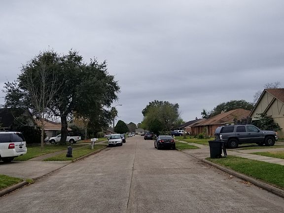 4th image of 9219 Barrowhollow Dr