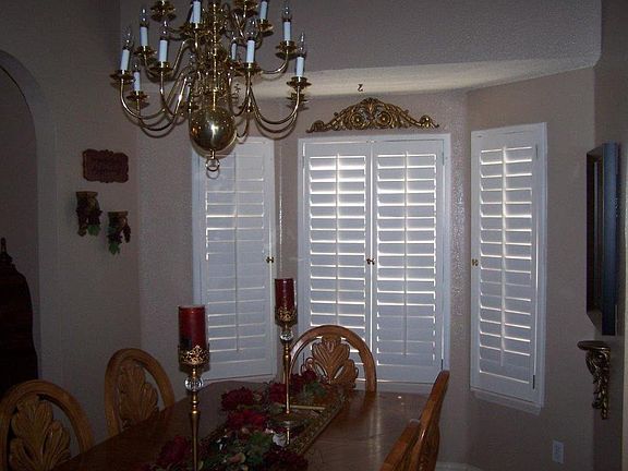 Dining room.