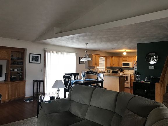 Living/dining room/kitchen