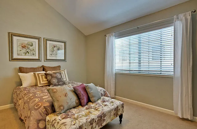 116 Redding Rd — Photo 2