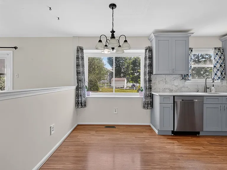 402 Candlewood Way — Photo 15